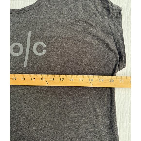 OnCloud Running Shirt Women's Large R.O.C. Comfort-T Performance Athletic Tee - Picture 3 of 8
